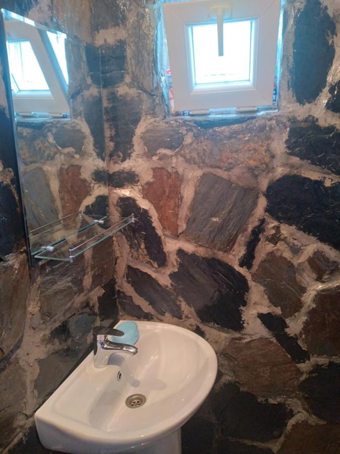 Stone House Marexi Otel Adishi Dış mekan fotoğraf
